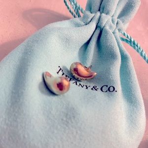 Tiffany Elsa Tear Drop earring (authentic)